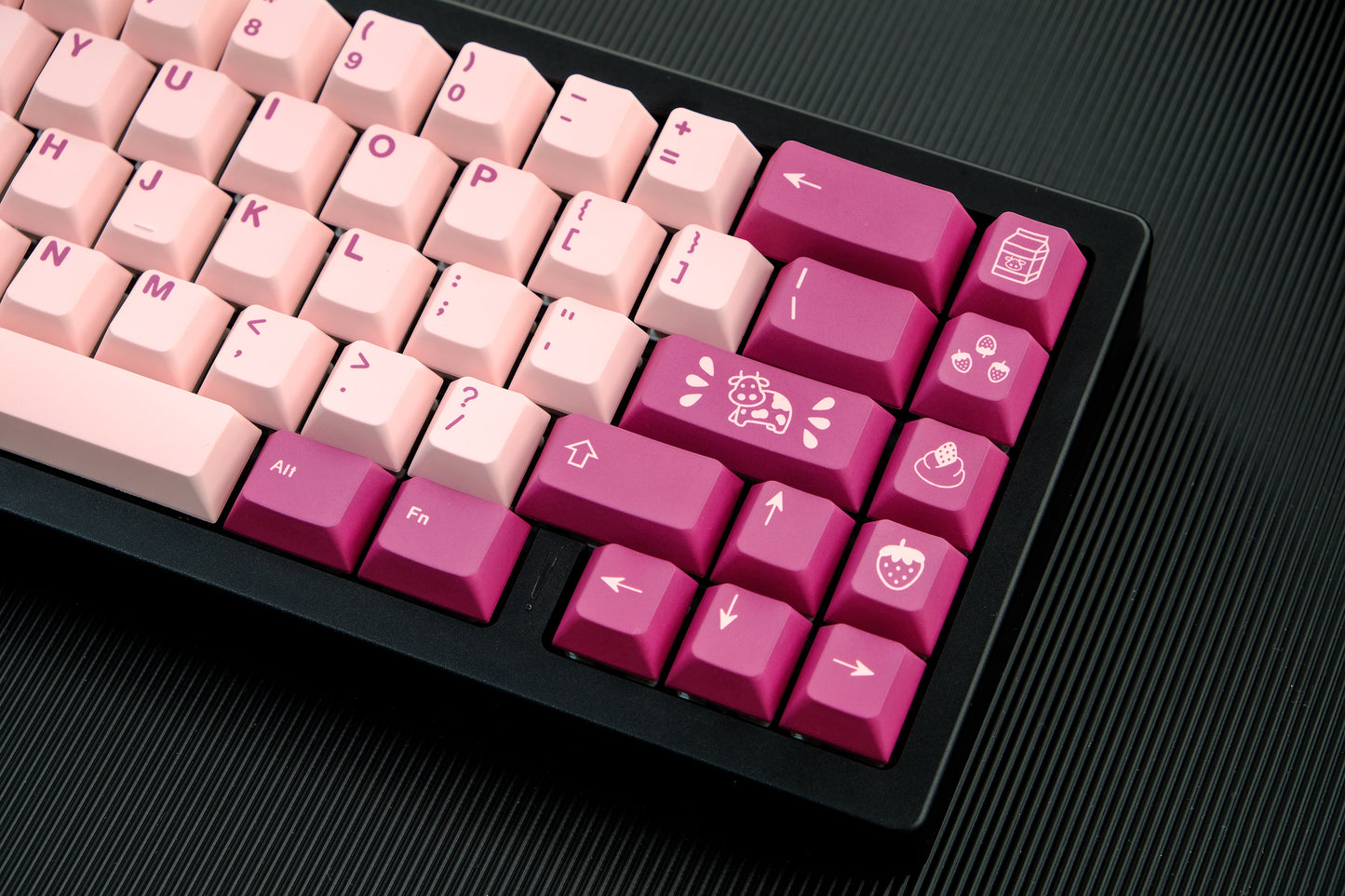 Strawberry Milk 2.0 Keycaps